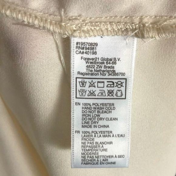 3/$25 Forever21 cream/black trim blouse Large - Picture 5 of 5